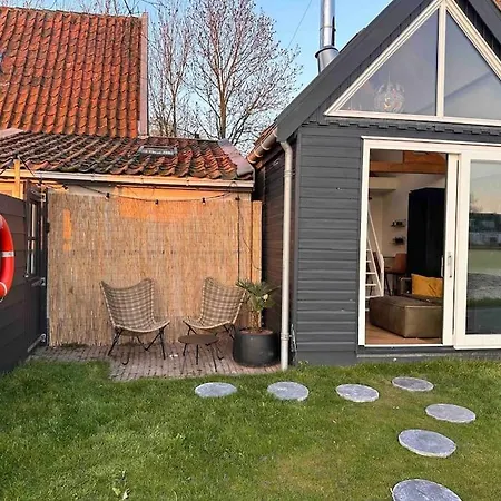 Tiny House Of Picasso *